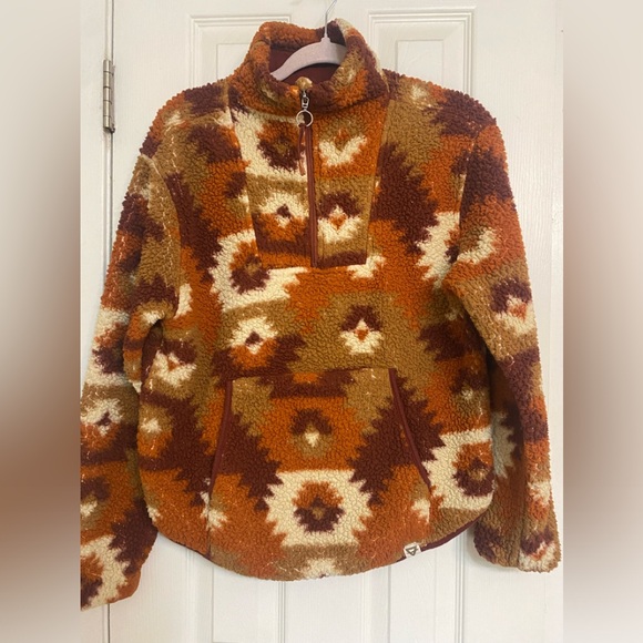 Liv Outdoor Sweaters - LIV Outdoor Southwestern print Sherpa Pullover Sz M